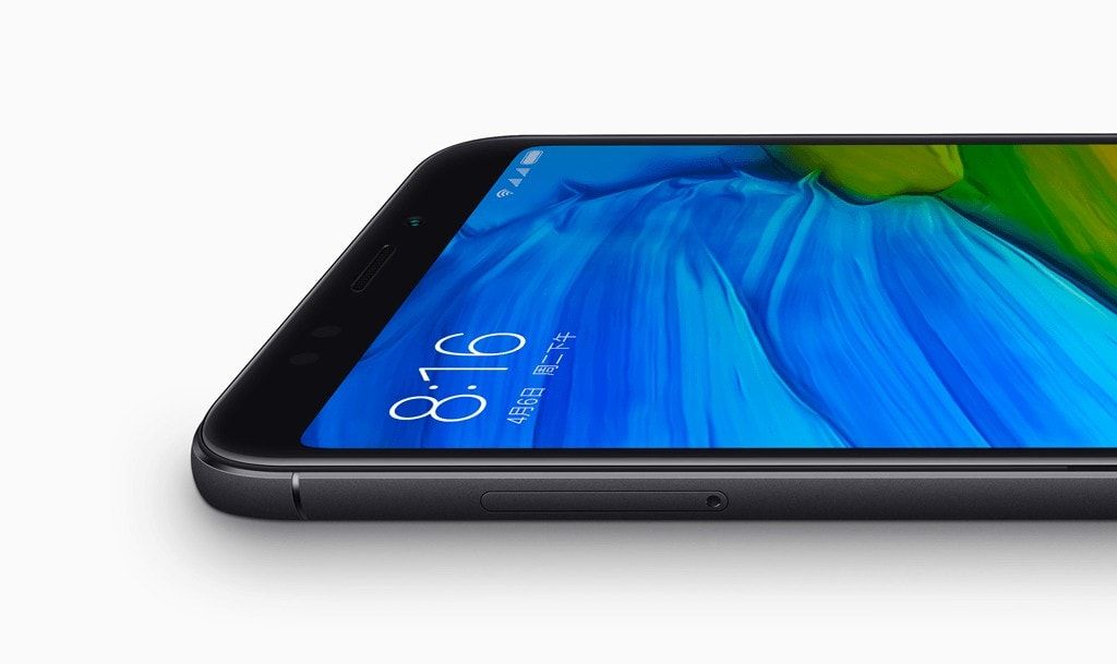 Xiaomi Redmi 5 detail displeja