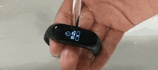 Xiaomi Mi Band 3 vodeodolnosť do 50 metrov