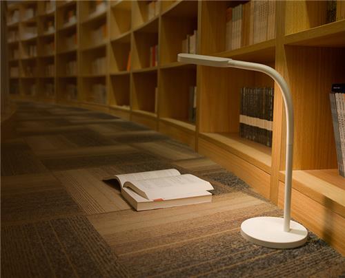 Xiaomi Mi Prenosná LED lampa Yeelight
