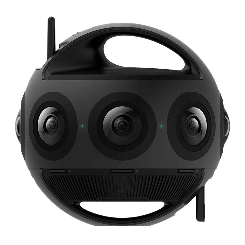 Camera Insta360 Titan cena