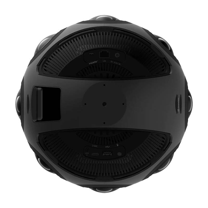 Camera Insta360 Titan distributor