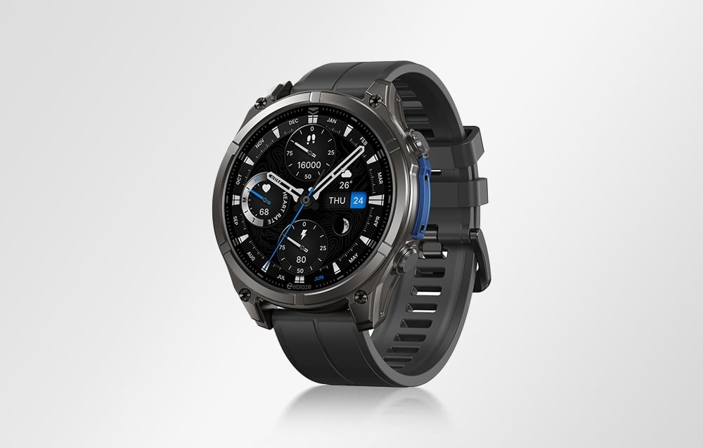 Inteligentné hodinky s čiernym ciferníkom a sivou obálkou umiestnené čelne na bielom pozadí