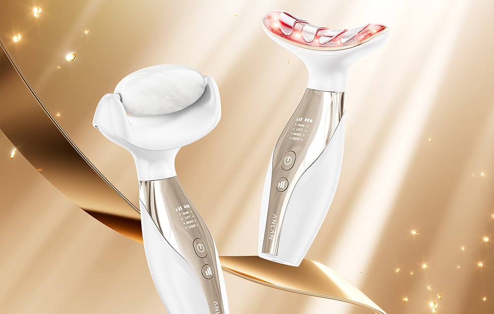 2 masážne prístroje na tvár na svetlom pozadí