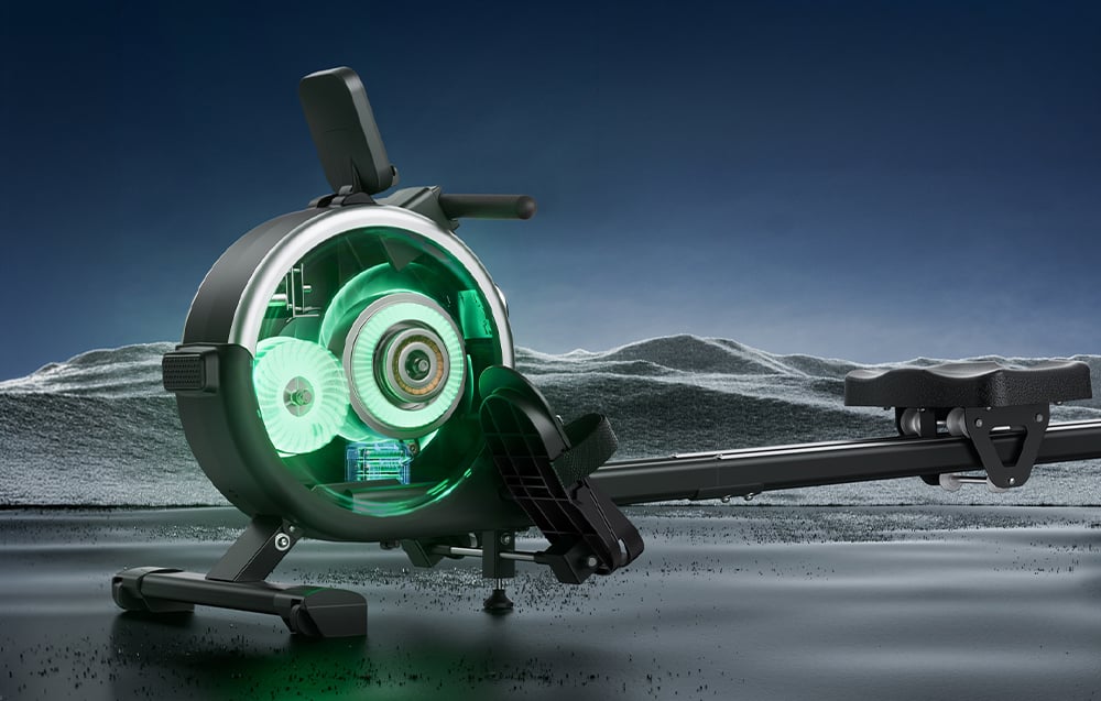 Veslovací trenažér Merach so zeleným magnetickým odporovým mechanizmom na pozadí štýlových vĺn