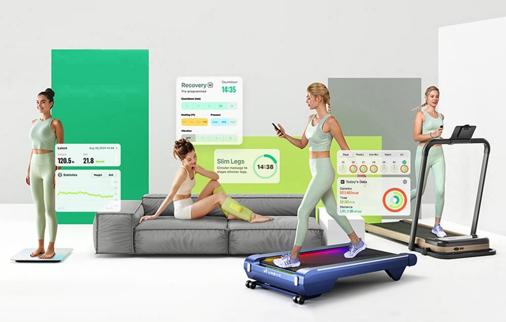 Štyri ženy v športovom oblečení používajú fitnes zariadenia a aplikácie na sledovanie zdravotných údajov vrátane hmotnosti, bežeckého pásu, masážneho prístroja na nohy a inteligentných obrazoviek s výsledkami.