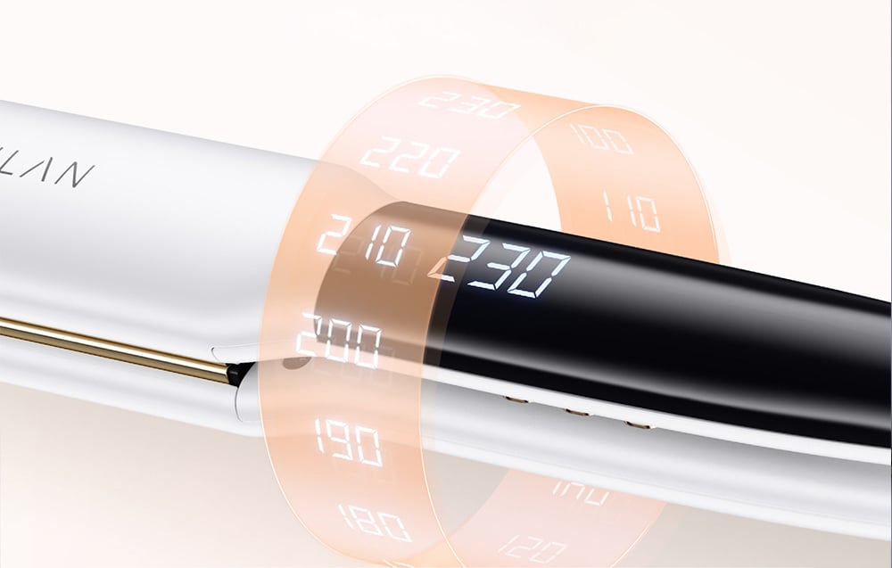 Detailný záber na displej žehličky na vlasy